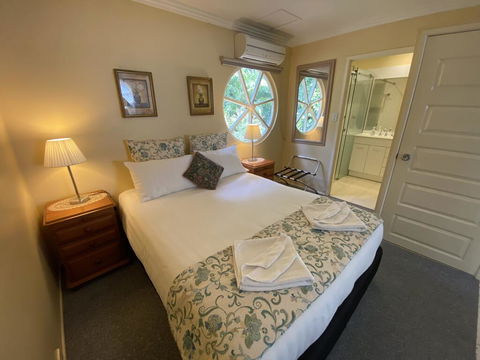 Curtis Cottage - Tourism Brisbane 1