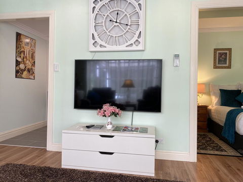 Curtis Falls Studio-Apartment - Tourism Brisbane 2