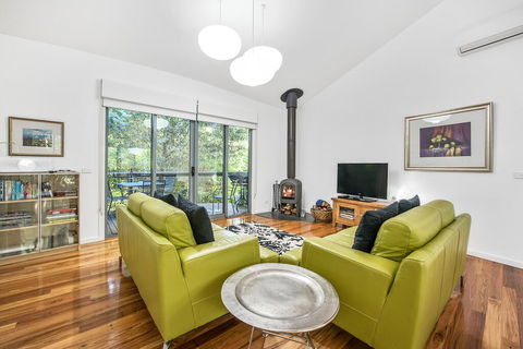 Dalrymples Guest Cottages - Tourism Brisbane 3