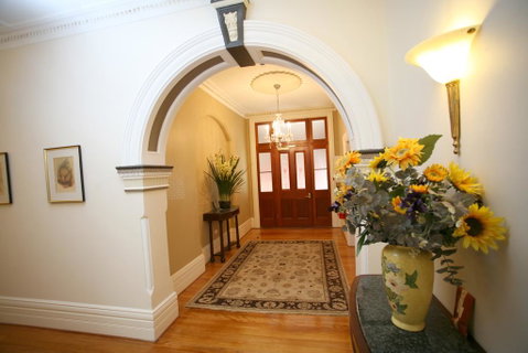 Darcy's Hotel - Tourism Brisbane 0