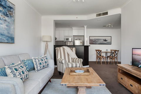 Darling Harbour Apartment With Parking, Views Pool - Tourism Brisbane 1