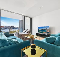 Darling Harbour Waterfront Luxury Apartment - Tourism Brisbane