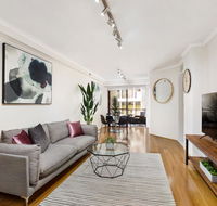 Darlinghurst One Bedroom Modern Self-Contained Apartment with parking - easy access to Sydney CBD 45 PEL - Tourism Brisbane