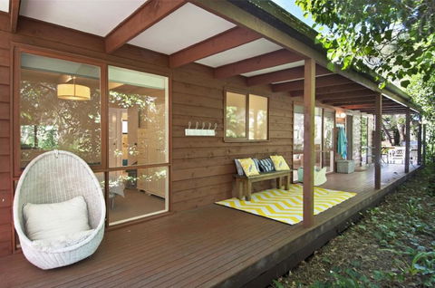 De Angelis Beach House - Tourism Brisbane 0