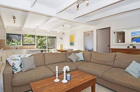 De Angelis Beach House - Tourism Brisbane 1