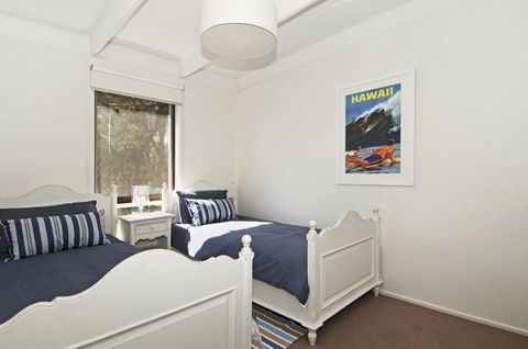 De Angelis Beach House - Tourism Brisbane 3