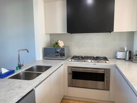 Delicate And Peaceful Bundoora Townhouse 10 - Tourism Brisbane 0