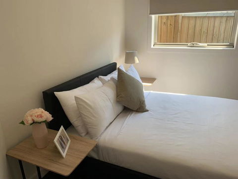 Delicate And Peaceful Bundoora Townhouse 7-R4 - Tourism Brisbane 3