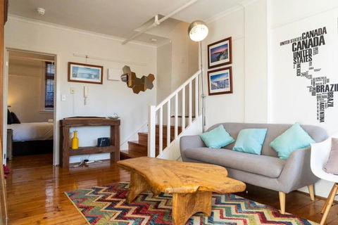 Delightful 3 Bedroom Apartment Near Chapel Street In St Kilda - Brisbane Tourism 0