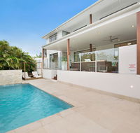 Deluxe on Water - Brisbane Tourism