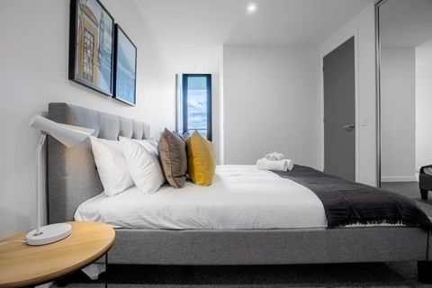 Designer 2 Bdrms APT@Parkville Free Carpark+wifi - Tourism Brisbane 2