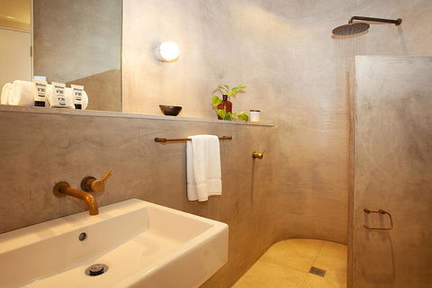 Designer Studio Apartment In Inner Darlinghurst - Tourism Brisbane 3