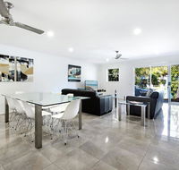 Diamond Beach 3 Bedroom Poolside Apartment - Tourism Brisbane