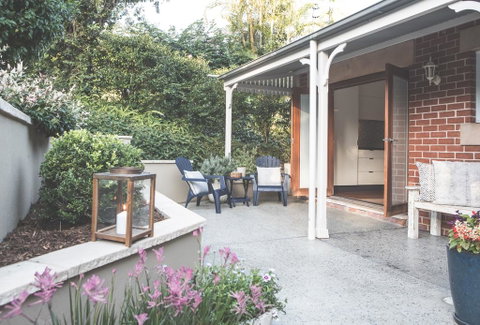 Diggers Beach Cottage - Tourism Brisbane 1