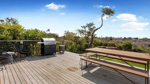 Dimmicks Retreat: 300m To Beach - Tourism Brisbane 0