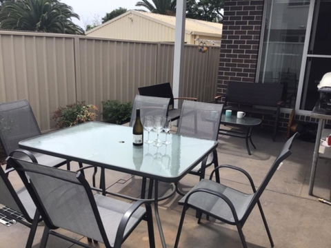 Discover Warilla - Bright And Airy Townhouse Near The Beach And Lake - Tourism Brisbane 2