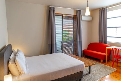 Dive Hotel - Brisbane Tourism 1