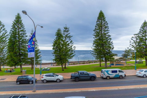 Dive Hotel - Brisbane Tourism 2