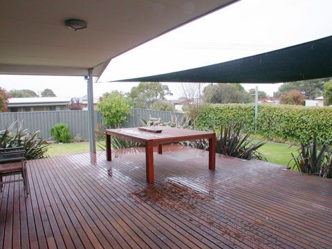 Do Drop Inn - Tourism Brisbane 3