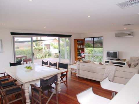 Do Drop Inn - Tourism Brisbane 0