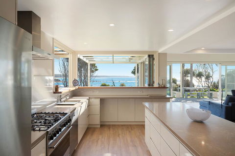 Dollini Ocean (Unit 1) - Tourism Brisbane 2