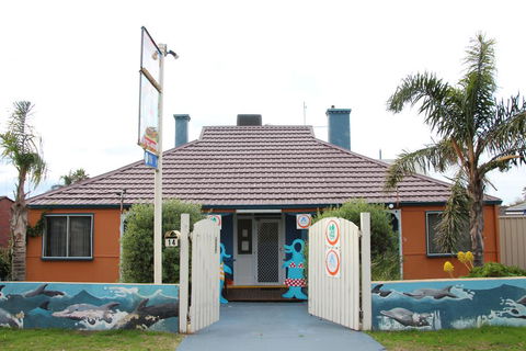 Dolphin Retreat Bunbury YHA - Tourism Brisbane 0