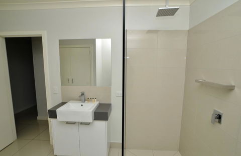 Doze On Green - Brisbane Tourism 3