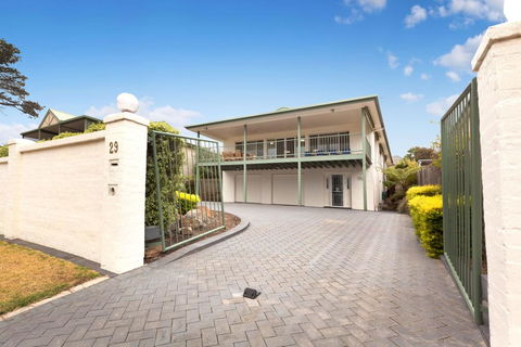 DROMANA BAY VIEWS - DROMANA - Tourism Brisbane 3