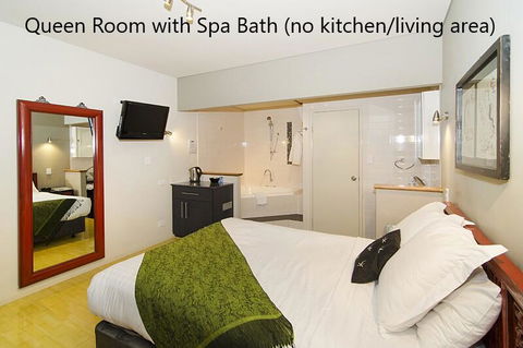Dunsborough Bay Village Resort Apartments - Tourism Brisbane 2