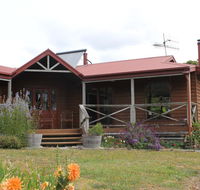 Eagle's Roost Farmstay BB - Tourism Brisbane