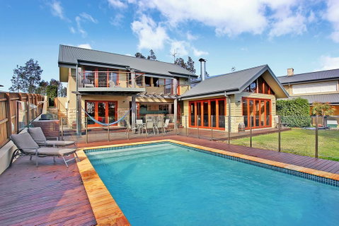 Eagles Landing - Brisbane Tourism 0