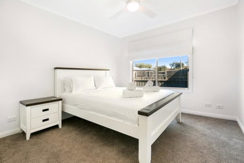 Easy Living Rosebud - Brisbane Tourism 2