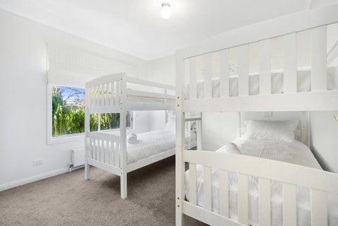 Easy Living Rosebud - Brisbane Tourism 3