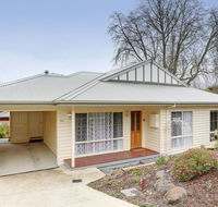 Edwards Rose - Tourism Brisbane
