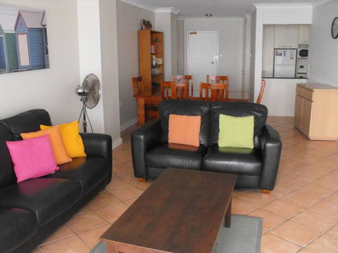 El Sandi, Unit 10, 14-18 North Street - Brisbane Tourism 3