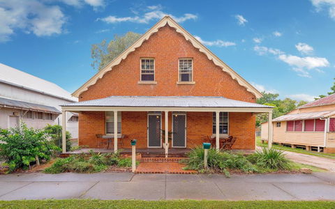 Eliza 1875 Red Brick Duplex Townhouse - Tourism Brisbane 0