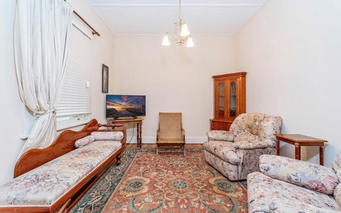 Eliza 1875 Red Brick Duplex Townhouse - Tourism Brisbane 2