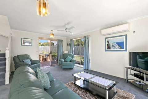 Elizabeth Grove 3 - Brisbane Tourism 1