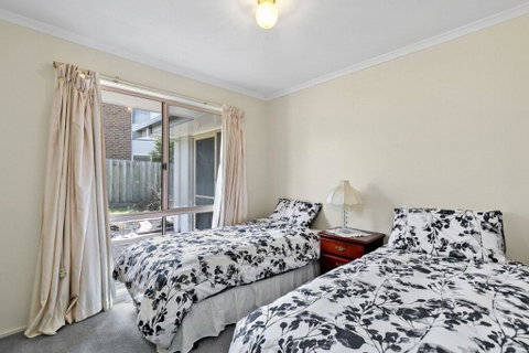Elizabeth Grove 3 - Brisbane Tourism 3