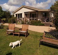 Emerald Hills Cottage