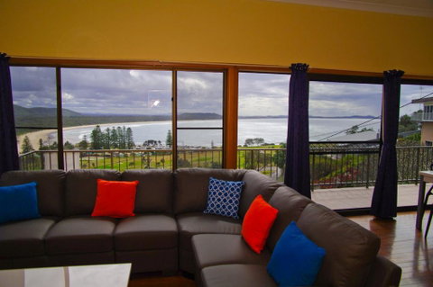 Endeavour, 10 Dulconghi Street - Brisbane Tourism 0