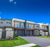 Escape At Nobbys Executive Townhouse 1 74 Pacific Drive - Brisbane Tourism