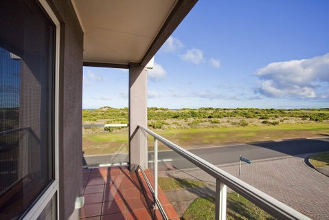 Esplanade Frontage 1-209 - Brisbane Tourism 1