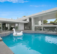 Essence of Broadbeach - Brisbane Tourism