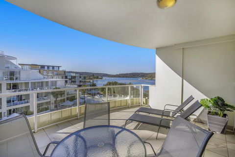 Ettalong Beach Luxury Apartments - Tourism Brisbane 3