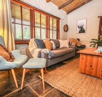 Feathertop Retreat - Brisbane Tourism