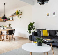 Felix - Gorgeously Designed Home - Brisbane Tourism