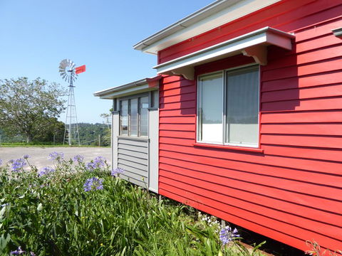 Flame Hill Vineyard - Brisbane Tourism 0