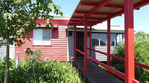 Flame Hill Vineyard - Brisbane Tourism 3