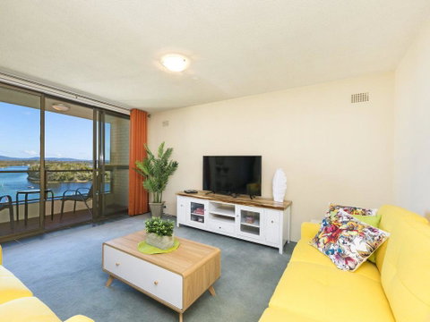 Forster Towers 54 With Lake And Ocean Views - Brisbane Tourism 1